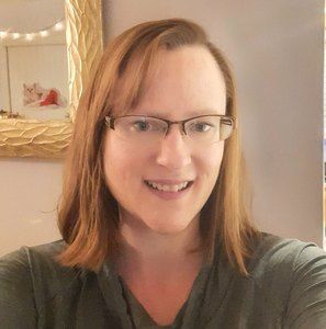 Meet your Posher, Holly